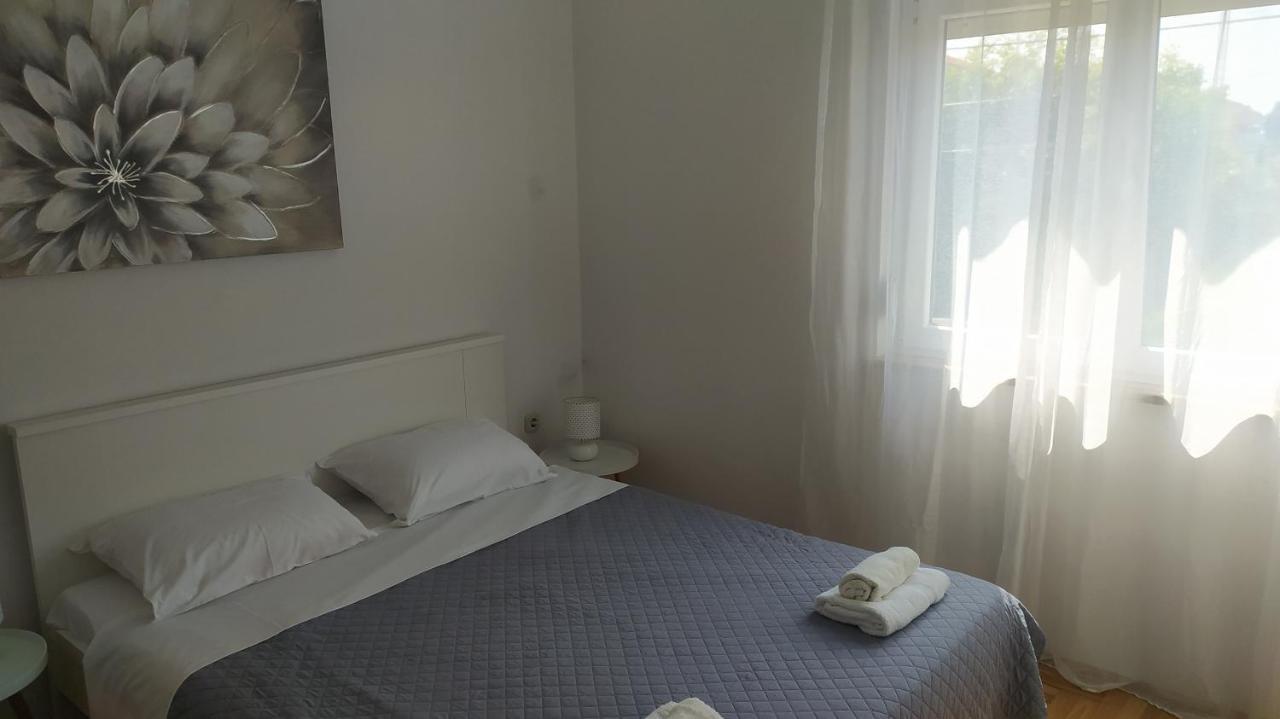 Apartman Greta Sukošan Exterior foto