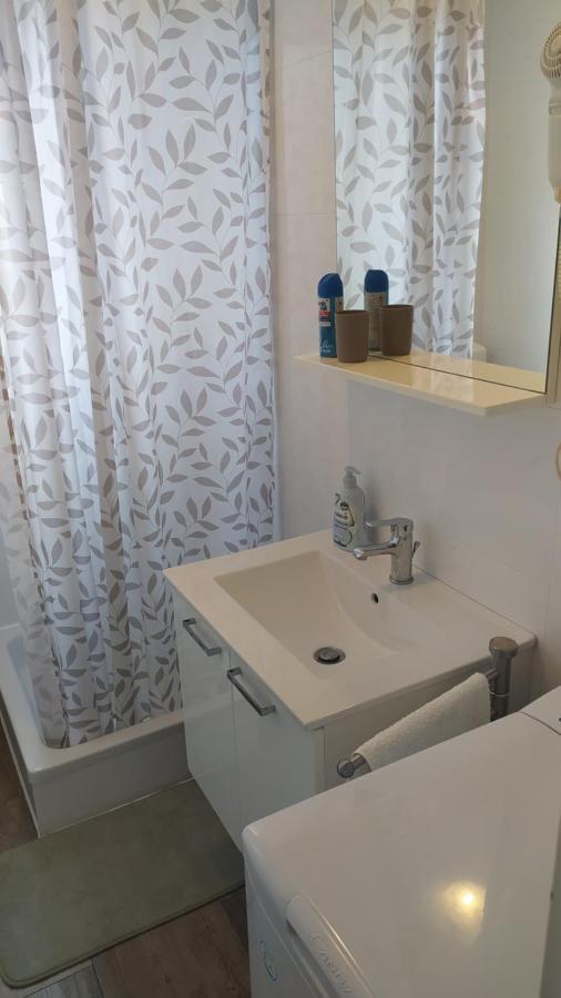 Apartman Greta Sukošan Exterior foto