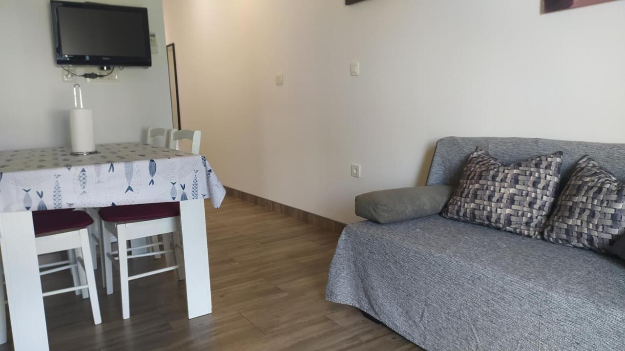 Apartman Greta Sukošan Exterior foto